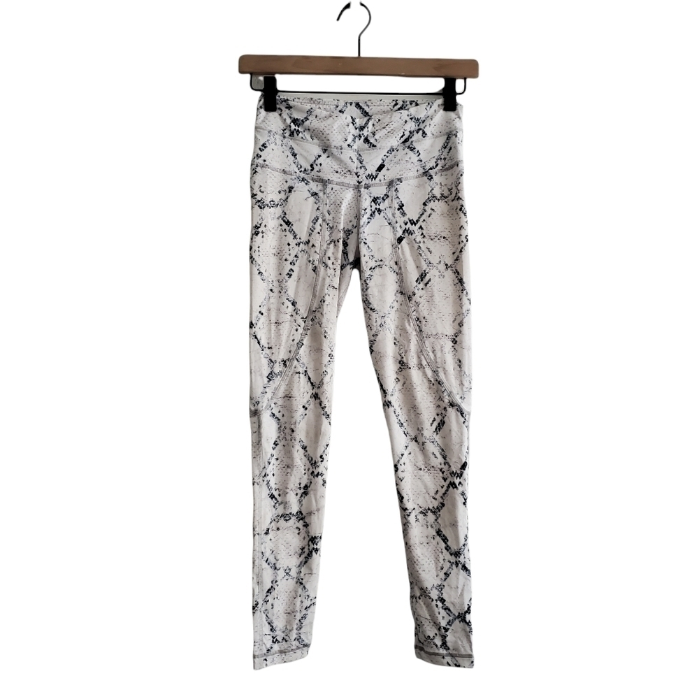 Varley Duncan White Snake Print Athletic Leggings - Picture 9 of 10